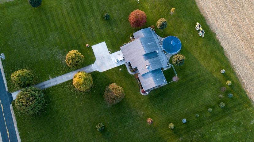 The Ultimate Guide to Designing Your Garden Layout: Factors to Consider and Implementation Tips