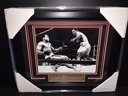 JOE FRAZIER VS MUHAMMAD ALI THE FIGHT OF THE CENTURY 1971 FRAMED 8X10 PHOTO image